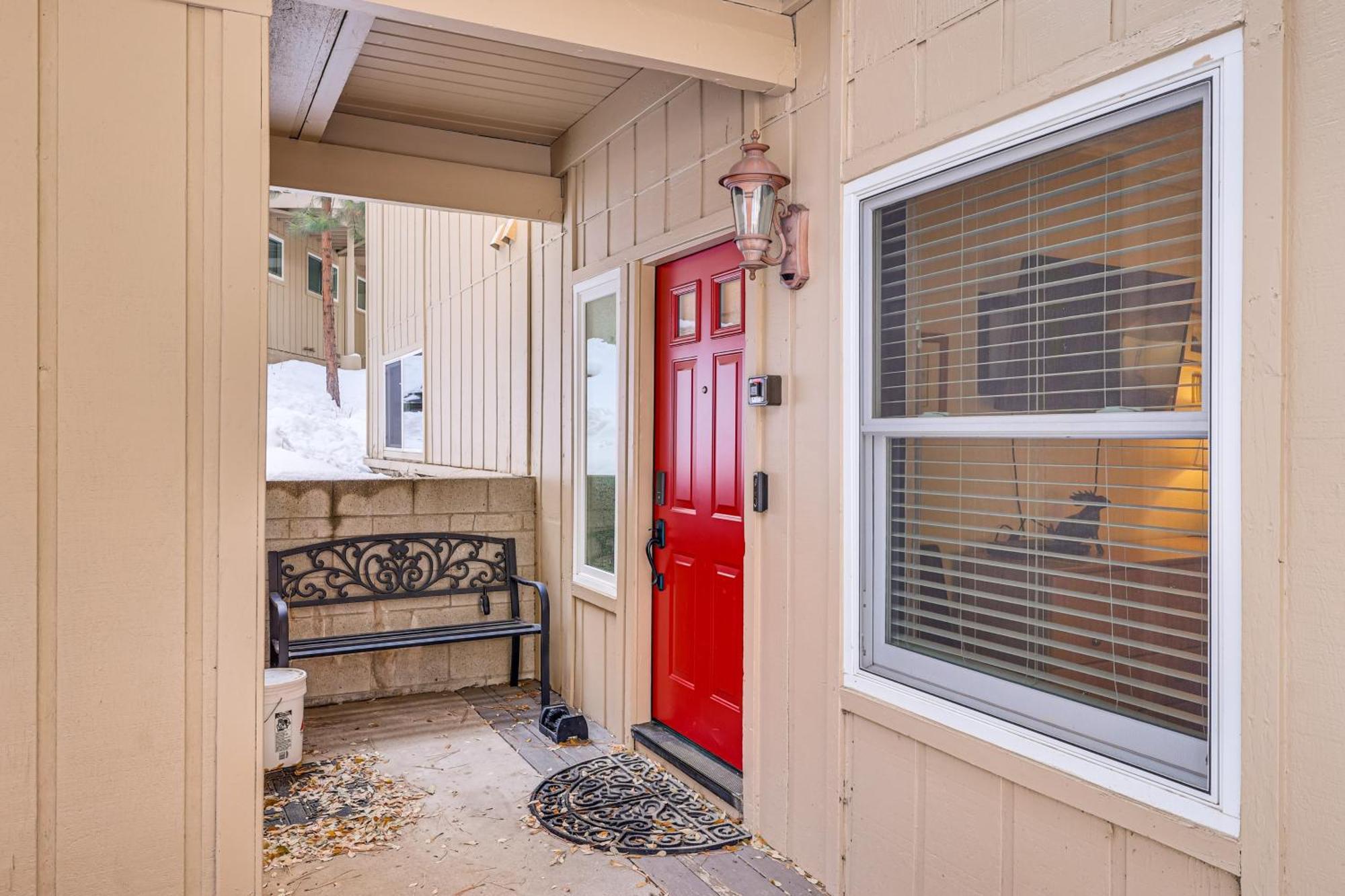 Incline Village Condo With Deck 1 Mi To Lake Tahoe المظهر الخارجي الصورة